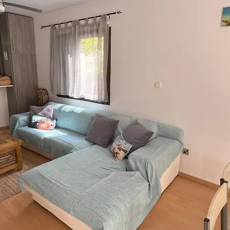 Aphrodite's Gardens Entire Townhouse 400 M To The Sea *