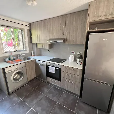 Tatil Evi Aphrodite's Gardens Entire Townhouse 400 M To The Sea