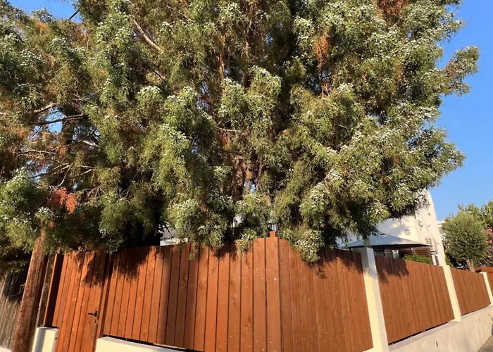 Aphrodite's Gardens Entire Townhouse 400 M To The Sea